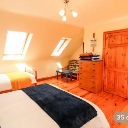 Luxurious 4bedroom House Based Wild Atlantic Way 度假居